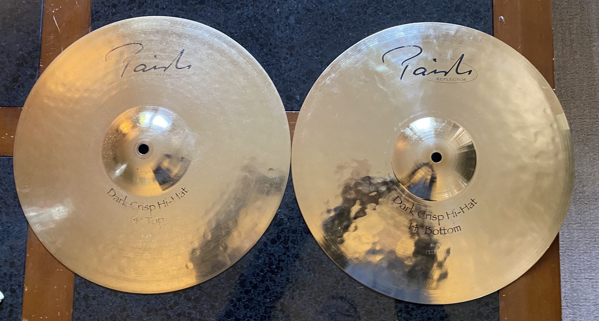Paiste Signature 14” Dark Crisp Hi Hat Cymbals