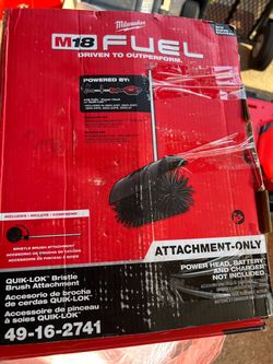 Milwaukee M18 FUEL QUIK-LOK Bristle Brush Attachment