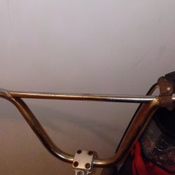 Mongoose Pro Class Handlebars 