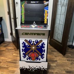 Arcade 1Up Centipede With Riser 