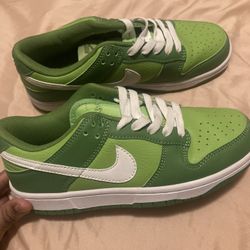 Nike Dunk Low Chlorophyll Green 