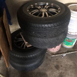 Dodge Van Tires  215/70R15