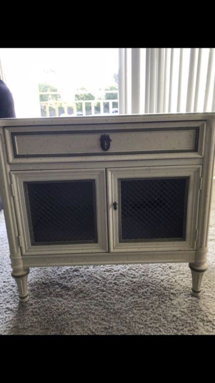 Olive and cream speckled cabinet 1970s NEW NEVER USED