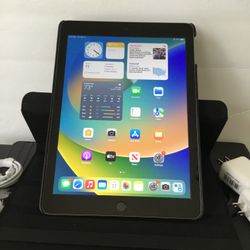 Apple iPad 5th Generation Very Good Condition 32gb $130