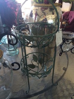 Green bowl stand