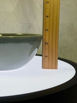(1) Nice Gray/Black stoneware bowl from the Haven & Key Collection. (a private label brand frequently sold at major retailers like HEB. Made in Portu