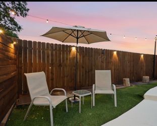 2 patio chairs with mini table and 7” patio unbrella