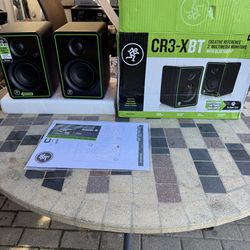 Mackie Bluetooth speakers