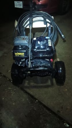 DeWalt Pressure Washer w/ HONDA GX200 Commercial Engine ( Leaking Pump)
​Price: $165
