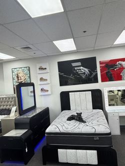 Luxurious 6 pc bedroom set w/deep black tone features led light, built-in speaker, cooler & more