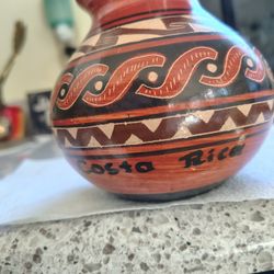 Pretty Costa Rica Pottery Vase Signed by Artist