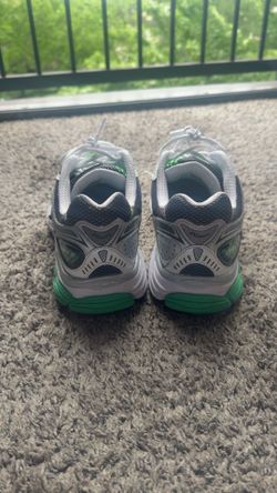 Saucony Omni 9