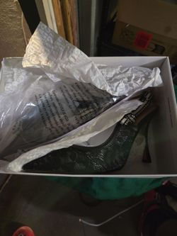 Black Snakeskin Pointed-Toe Stiletto Heels