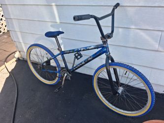 Mongoose menace 24 inch bmx
