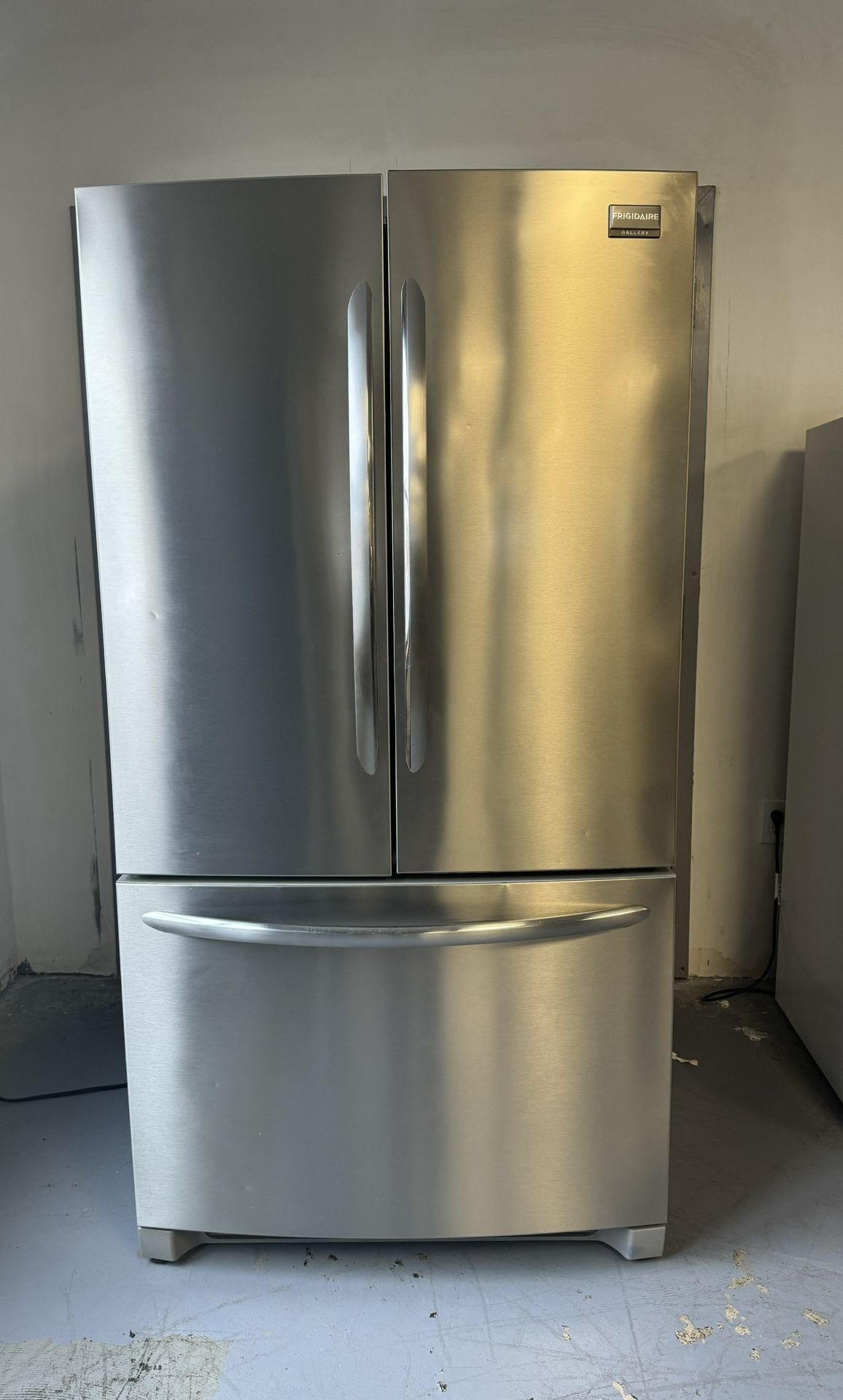 Refrigerator 70 High By 36 Like New Everything Works Perfectly Very Clean 