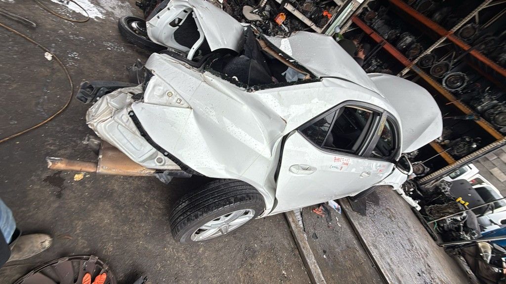 Toyota Corolla 2017 
Only Parts 