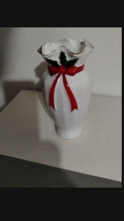 PORCELAIN - CERAMIC CHRISTMAS VASE 6" - N1