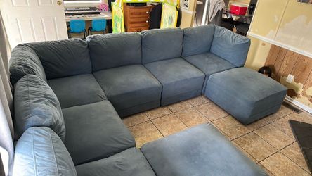SECTIONAL SOFA