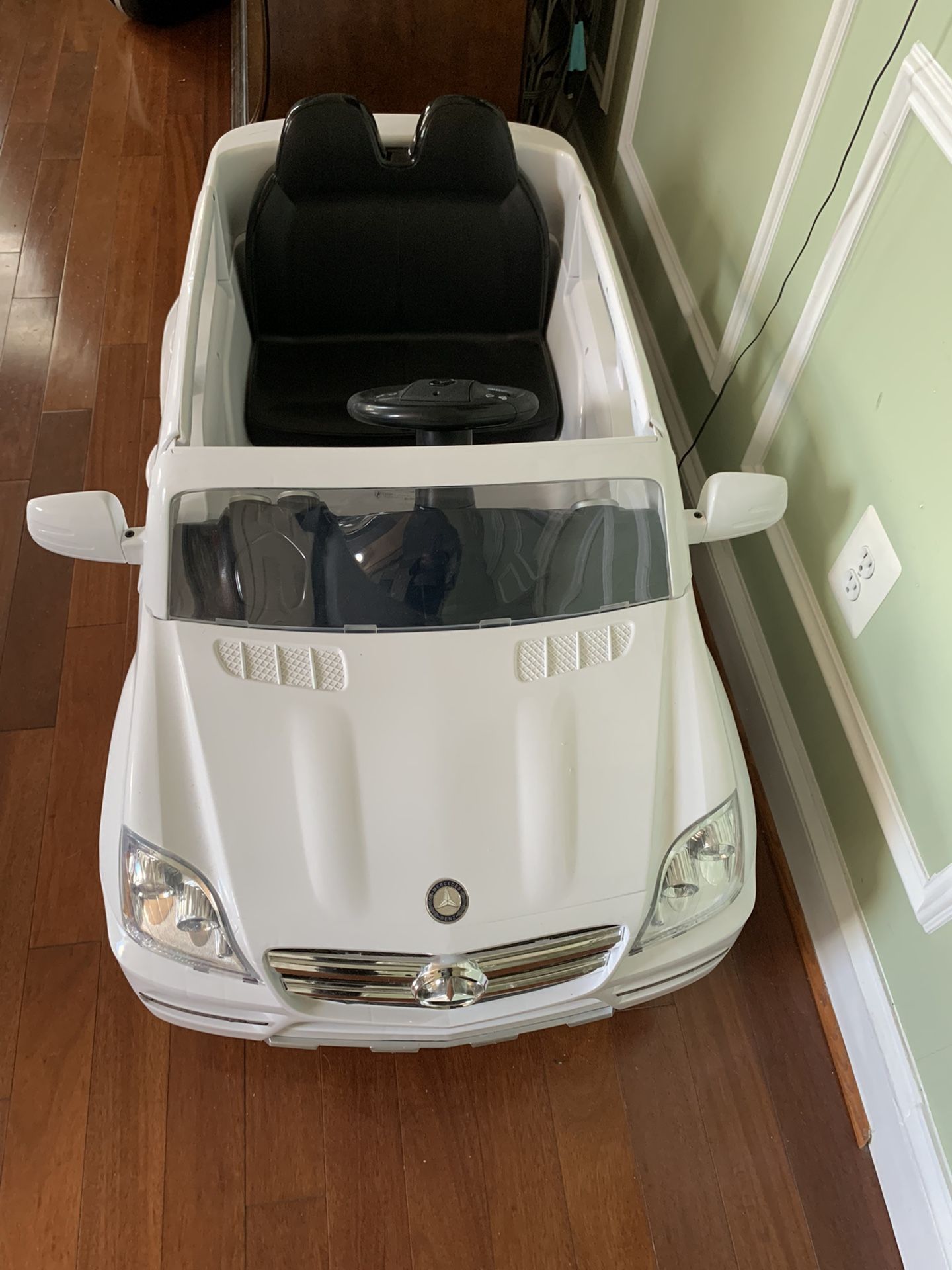Rollplay 6V Mercedes Benz Powered Ride On For Kids 