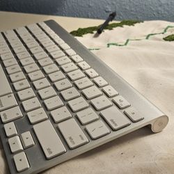Apple Keyboard Brand New
