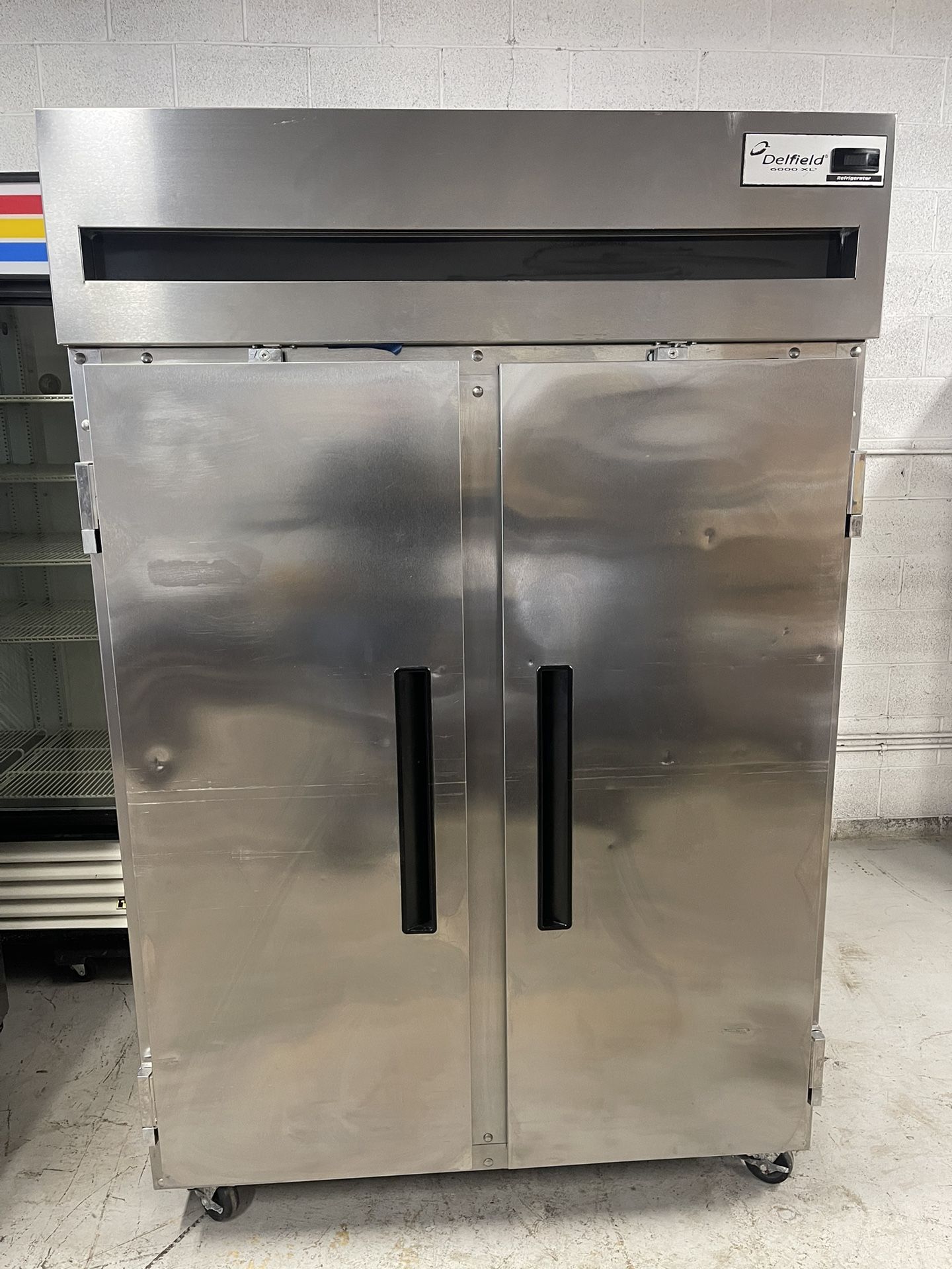 Delfield Commercial Restaurant Reach In Refrigerator 