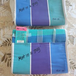 New  2 Folding Beach Matt's 2With Inflate Pillow