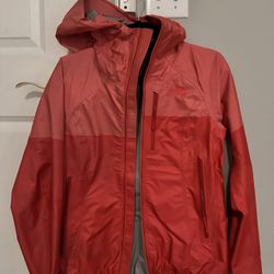 Female North Face Rain Jacket Size Medium