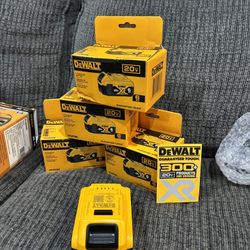 Battery dewalt 6Ah new 