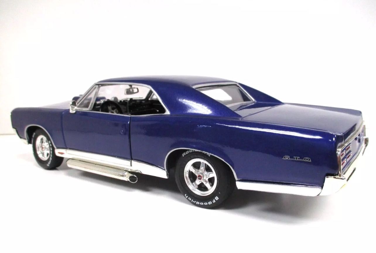 AMERICAN MUSCLE - XXX XANDER CAGE VIN DIESEL-67 PONTIAC GTO - 1/18