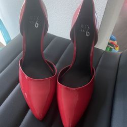 Red Shoe Size 11