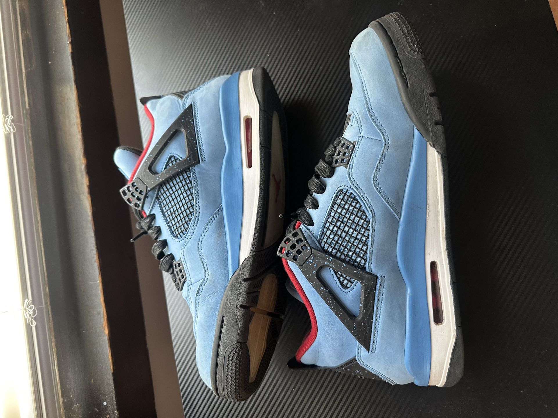 Jordan 4 Travis Scott Clean Condition