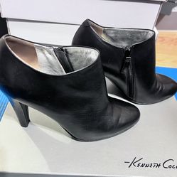 Kenneth Cole Black Leather High Heel  Boots Size 6.5