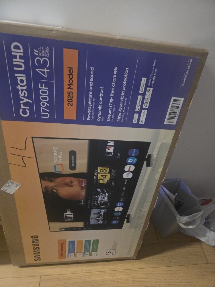 43" Class Crystal UHD U7900F 4K Smart TV (2025)
UN43U7900FFXZA
