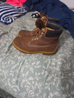 Boots Timberland Size 11 Light Used Almost New