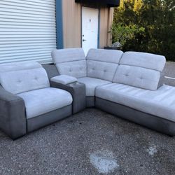 Nice Comfy Gray Sectional Couch 