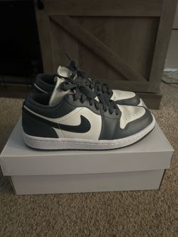 Jordan 1 low dark gray wmns sz 6.5