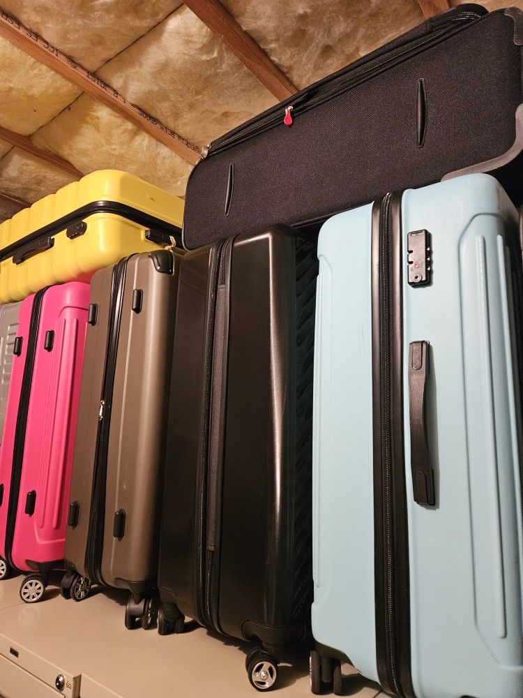 Luggage (Choose anyone And Some New And Some Lighted Used)