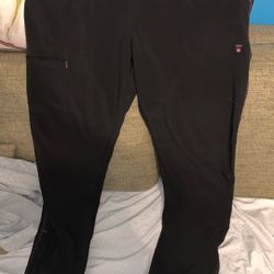 Women’s Large Black Scrubs