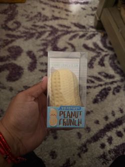 Crunchy peanut squishy
