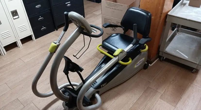 nustep recumbent elliptical machine