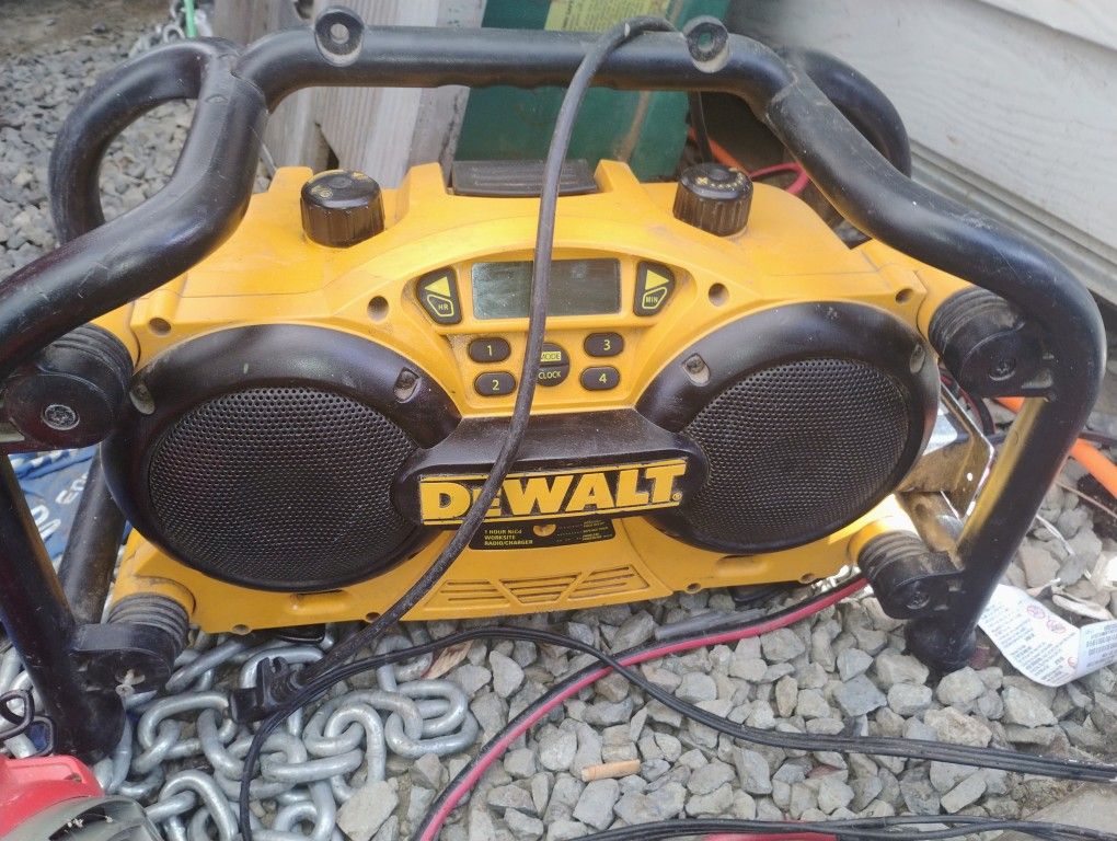 DeWalt Stereo/Powerbank