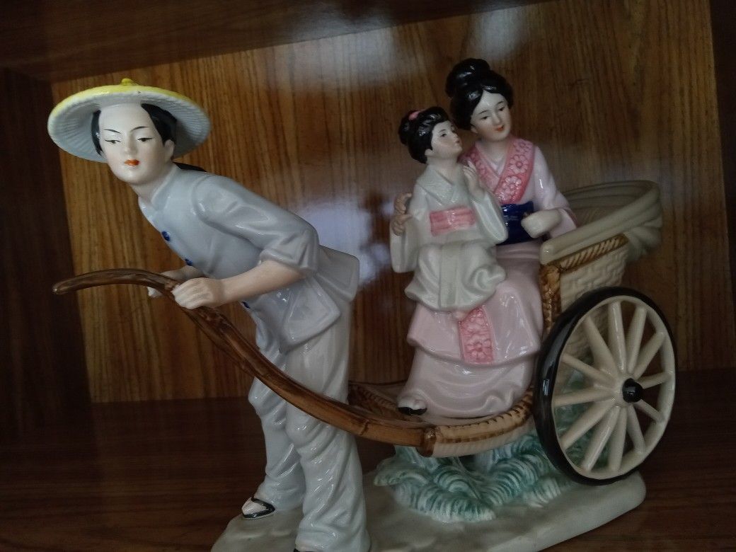 Chinese Porcelain Figures