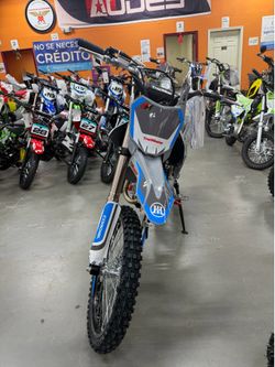 Brand New Trail Master Sx150 Youth Size DirtBike on Sale