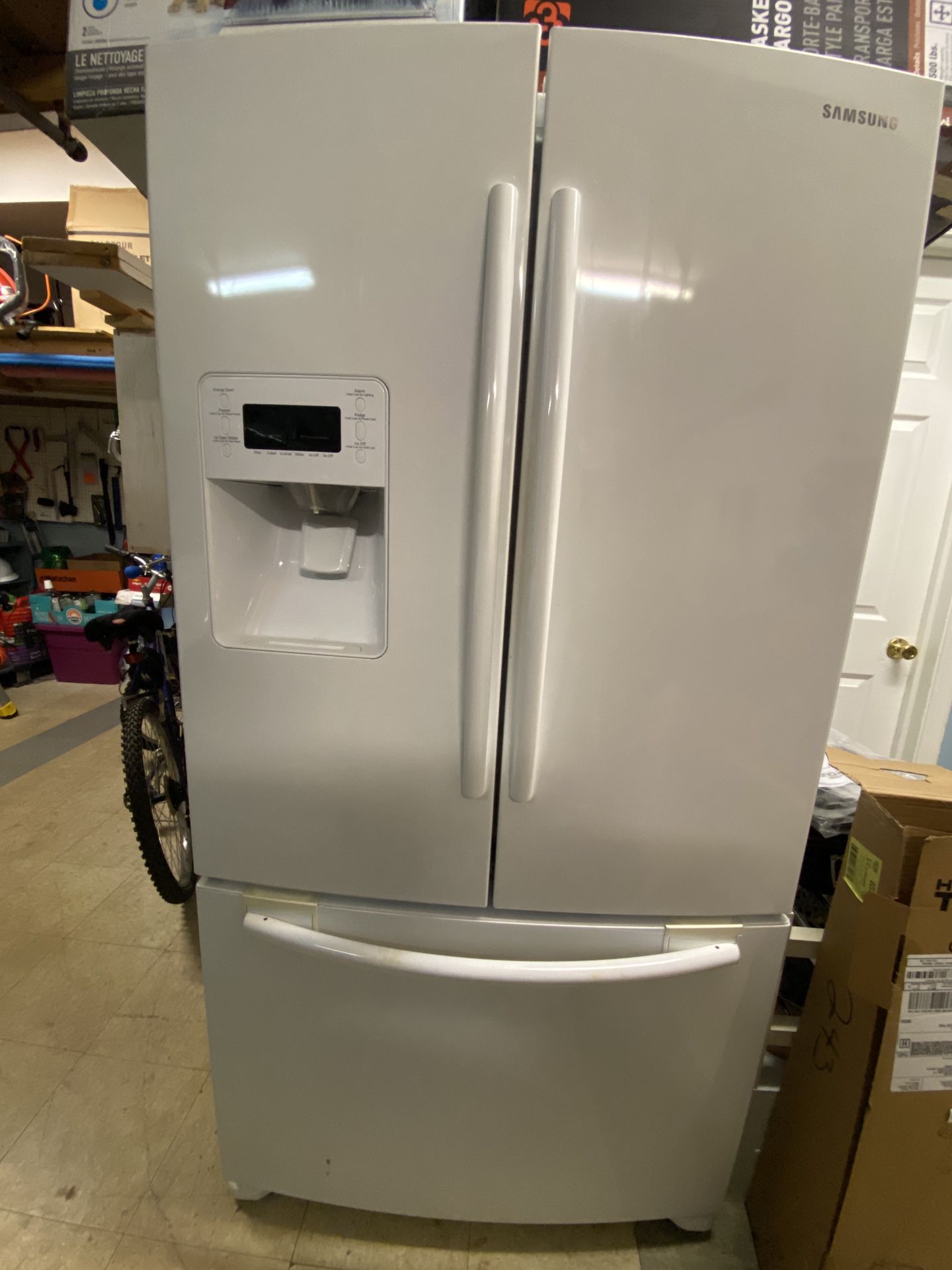Samsung French Door Refrigerator with Dual Ice Maker