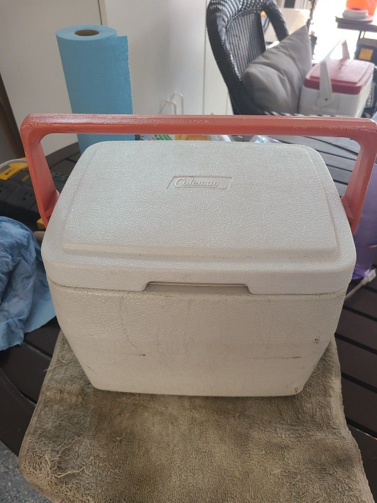 2 Coleman Lunch Coolers