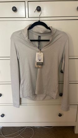 Vuori Quarter Zip Women Size Medium