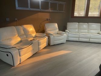 New couch puyallup