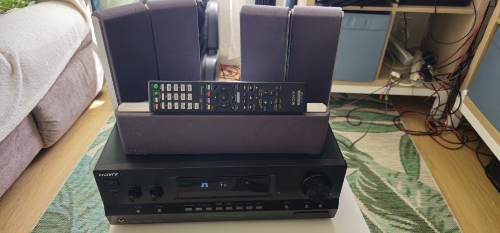 Sony SRT-DH810