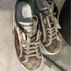 Gucci sneakers 