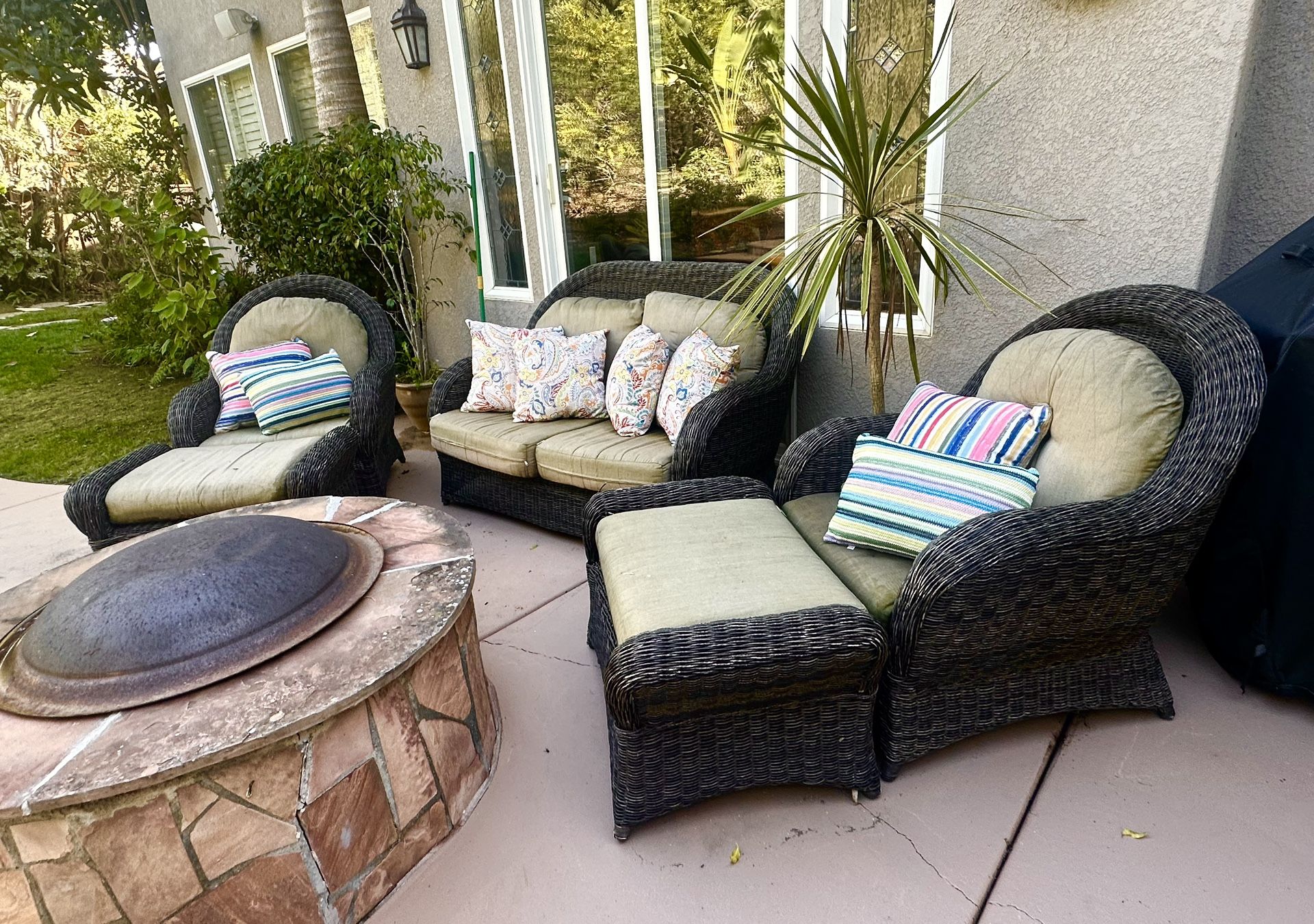 Rattan Outdoor Patio Set for Sale in San Diego, CA - OfferUp